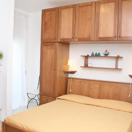 Gelsimori Pensionat 3*