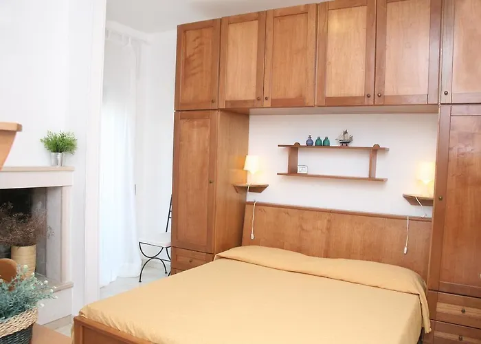 Konukevi Gelsimori Otranto